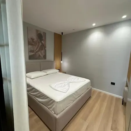 Adger Luxury 2